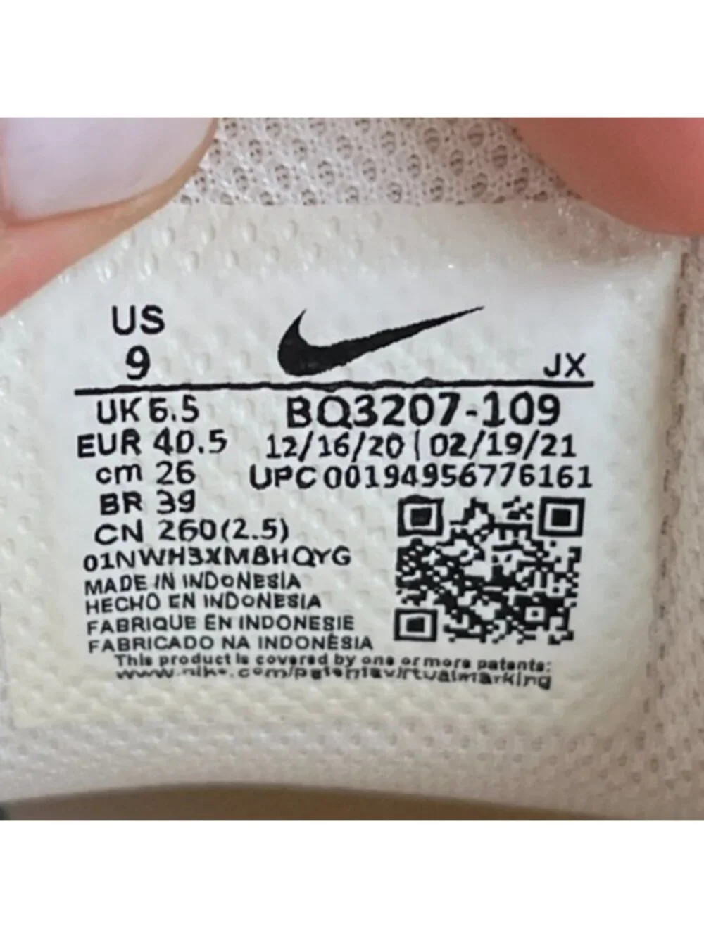 Nike Revolution 5 Womens Size 9 White Orange Pearl Running Shoes Sneakers